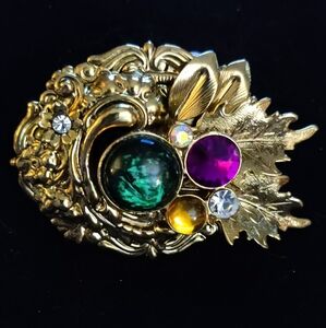 Women's Brooch Gold Tone Leaf/Scrollwork with Multi-color Crystals